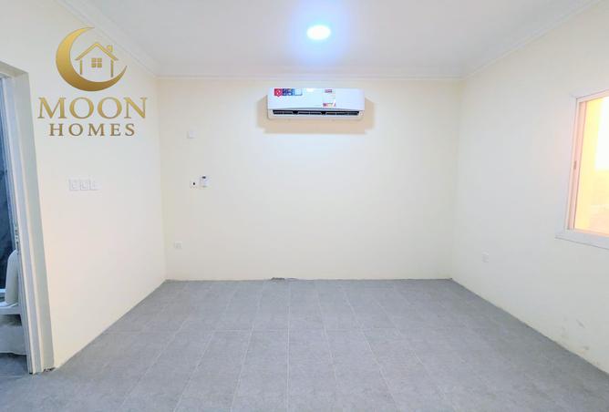 987651 - Property Image 3