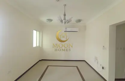 Apartment - 2 Bedrooms - 2 Bathrooms for rent in Al Muntazah Street - Al Muntazah - Doha