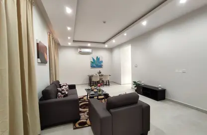 شقة - 2 غرف نوم - 3 حمامات للايجار في مجمع الخور - الخور