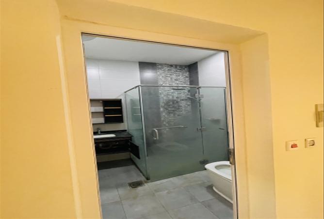 950842 - Property Image 2