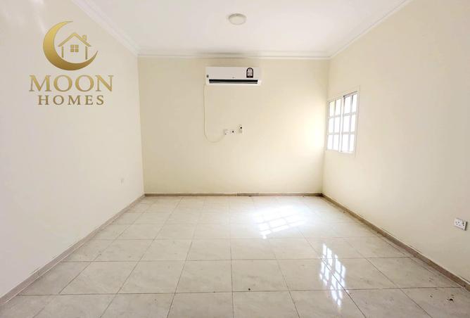 987649 - Property Image 3