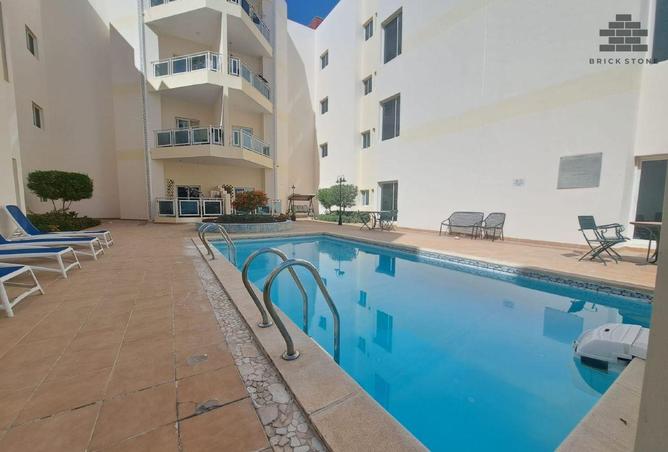 965021 - Property Image 2