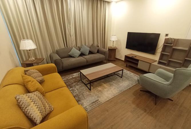 982053 - Property Image 3