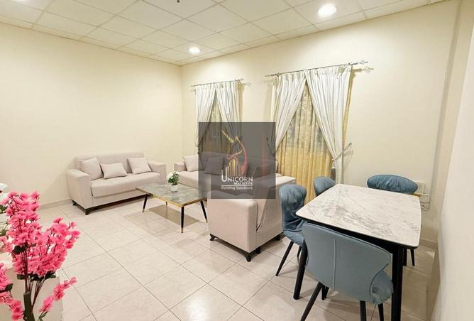 951295 - Property Image 2