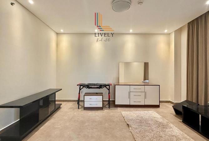 963356 - Property Image 3