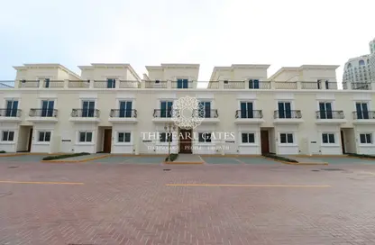Villa - 5 Bedrooms - 6 Bathrooms for rent in Floresta Gardens - The Pearl Island - Doha