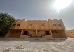 صورةمبنى خارجي لـ: فيلا - 6 غرف نوم - 5 حمامات للكراء في سوق الغرافة - الغرافة - الدوحة, صورة 1