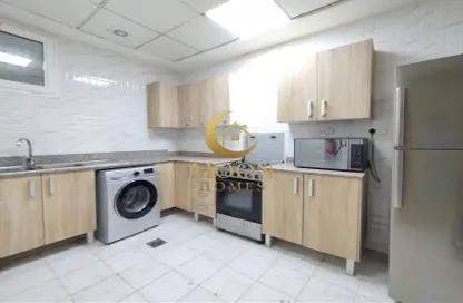 Apartment - 2 Bedrooms - 2 Bathrooms for rent in Al Mansoura - Al Mansoura - Doha