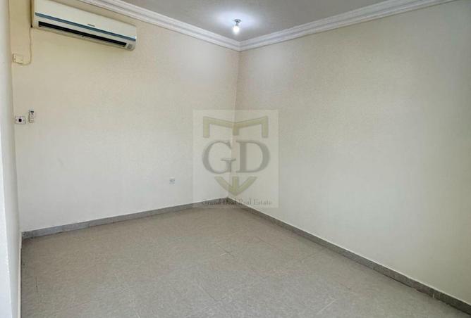 962081 - Property Image 2