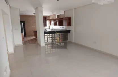 Villa - 4 Bedrooms - 5 Bathrooms for rent in Les Roses Compound - Doha