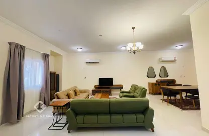 Compound - 4 Bedrooms - 5 Bathrooms for rent in Bu Hamour Street - Abu Hamour - Doha