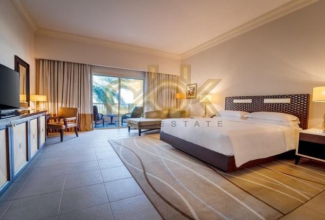 967502 - Property Image 2