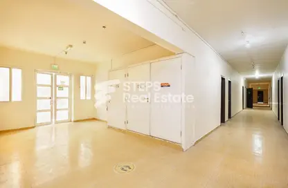 Labor Camp - Studio for rent in Industrial Area 5 - Industrial Area - Industrial Area - Doha