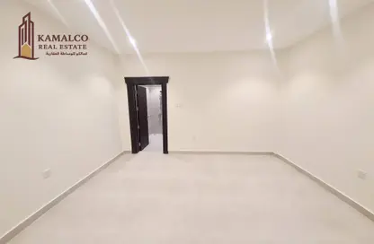 Apartment - 1 Bedroom - 1 Bathroom for rent in Umm Ghuwailina - Doha