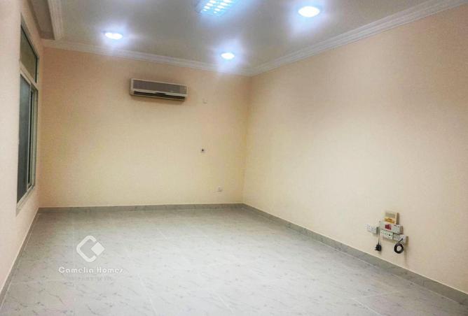 926817 - Property Image 2