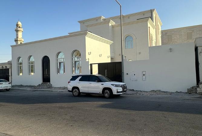 978360 - Property Image 2