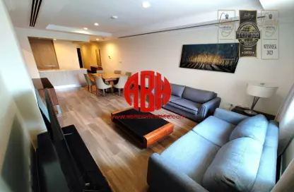 Apartment - 1 Bedroom - 2 Bathrooms for rent in Imperial Amber - Viva Bahriyah - The Pearl Island - Doha
