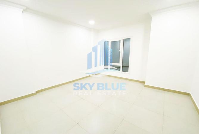 704902 - Property Image 2