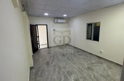 Apartment - Studio - 1 Bathroom for rent in Al Azizia Street - Al Aziziyah - Doha