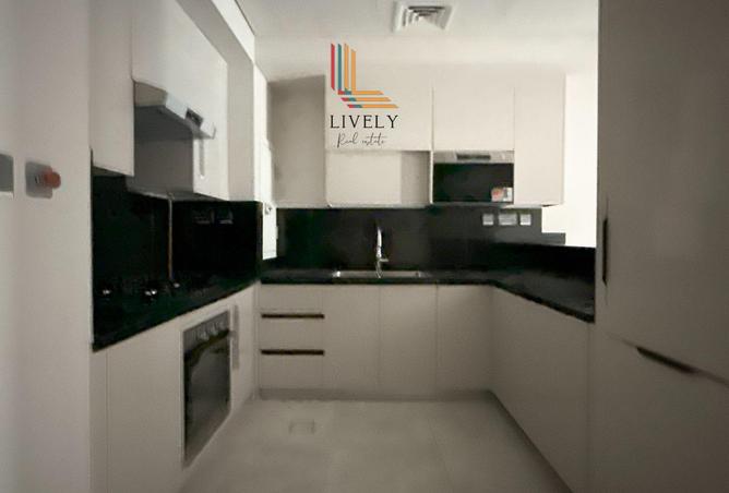 967412 - Property Image 3