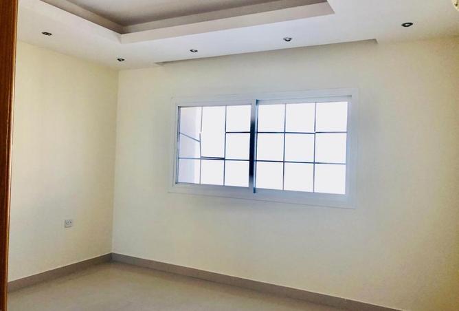 945857 - Property Image 2