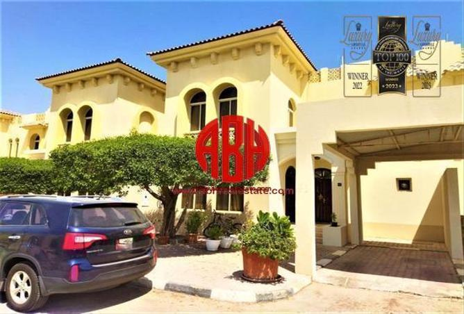 مجمع سكني - 4 غرف نوم - 4 حمامات للايجار في سوق الغرافة - الغرافة - الدوحة