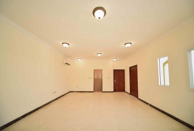 968288 - Property Image 2