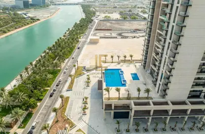 شقة - 2 غرف نوم - 3 حمامات للايجار في ممشى باي - الوسيل