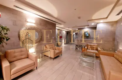 Apartment - 3 Bedrooms - 3 Bathrooms for rent in Doha Souq - Al Mirqab Al Jadeed - Doha