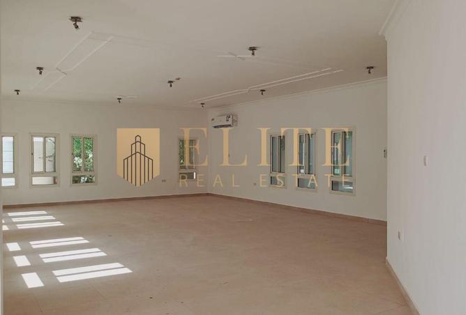 943174 - Property Image 3
