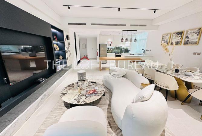 981909 - Property Image 2