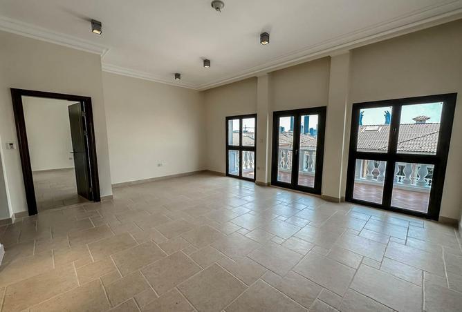 528633 - Property Image 3