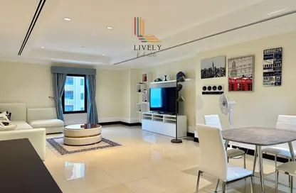 Apartment - 2 Bedrooms - 1 Bathroom for rent in Tower 18 - Porto Arabia - The Pearl Island - Doha Apartment - 2 Bedrooms - 1 Bathroom for rent in Tower 18 - Porto Arabia - The Pearl Island - Doha