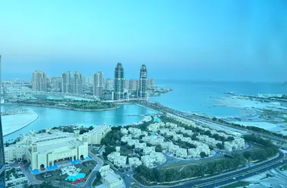 Apartment - 1 Bedroom - 2 Bathrooms for rent in Zig Zag Tower B - Zig Zag Towers - West Bay - Doha