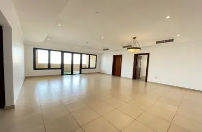 Apartment - 3 Bedrooms - 4 Bathrooms for rent in East Porto Drive - Porto Arabia - The Pearl Island - Doha