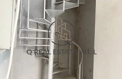 Shop - Studio - 1 Bathroom for rent in Fereej Abdul Aziz - Fereej Abdul Aziz - Doha
