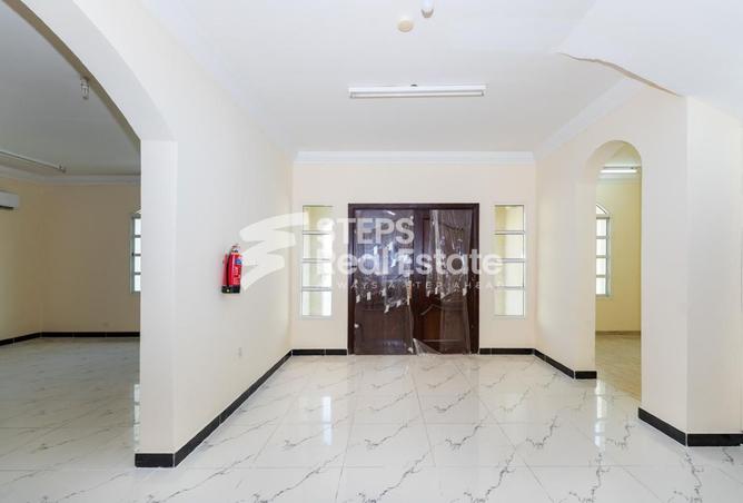 952668 - Property Image 3