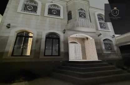Villa - 3 Bedrooms - 4 Bathrooms for rent in Al Kharaitiyat - Umm Salal Mohammed