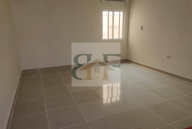 952773 - Property Image 3