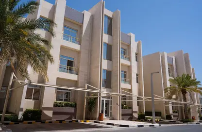 مجمع سكني - 2 غرف نوم - 3 حمامات للايجار في الوعب - الوعب - الدوحة