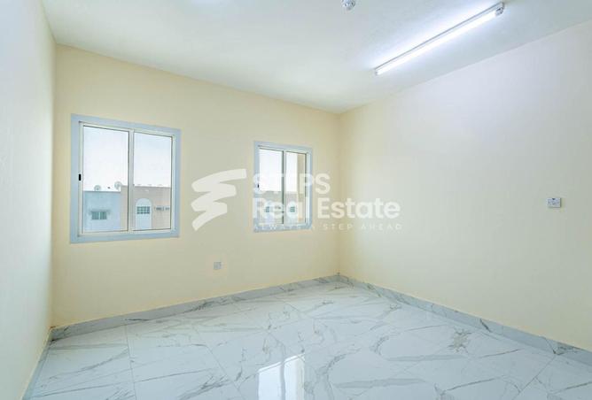 967198 - Property Image 2