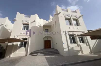 فيلا - 4 غرف نوم - 6 حمامات للايجار في فلل واست باي لاغون - وست باي لاجون - بحيرة وست لاجون - الدوحة