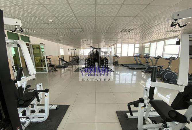 932442 - Property Image 2