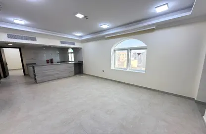 Apartment - 2 Bedrooms - 3 Bathrooms for rent in Al Mansoura - Al Mansoura - Doha