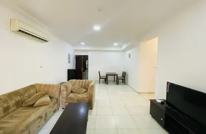 Apartment - 2 Bedrooms - 2 Bathrooms for rent in Fereej Bin Mahmoud North - Fereej Bin Mahmoud - Doha