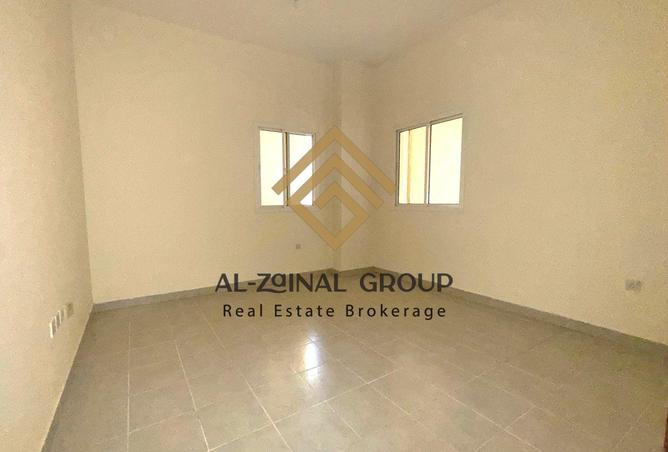 1000192 - Property Image 3