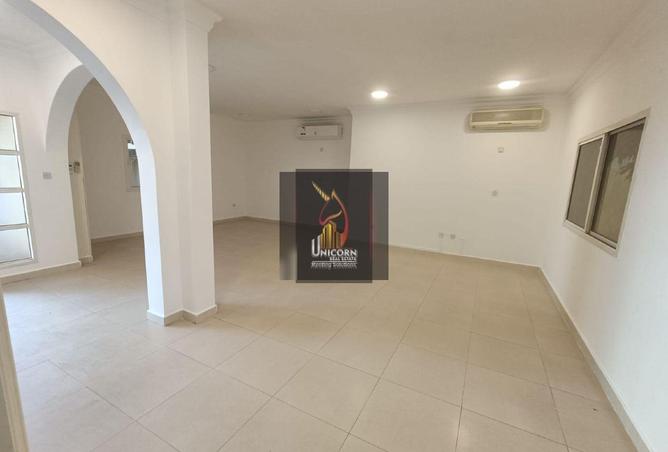 926524 - Property Image 2
