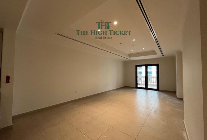 951363 - Property Image 3