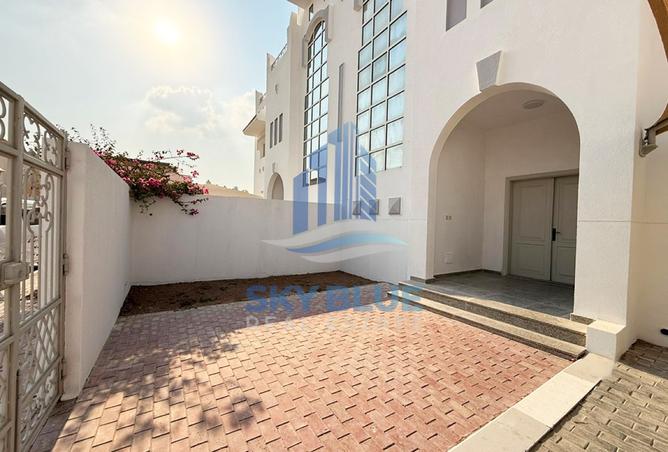 964250 - Property Image 3