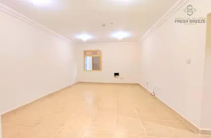 Apartment - 2 Bedrooms - 2 Bathrooms for rent in Al Sadd Road - Al Sadd - Doha
